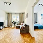 Baja Apartment Warsaw