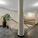 Metro Politechnika 3-Bedroom Apartment