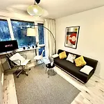 Cozy Studio At Park Near City-Center +Netflix +Wifi