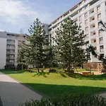 Zoliborz Business Apartment - Private Garden, Parking By Rentujemy