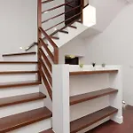 Spacious Two-Story 4-Bedroom House With Parking And Garden In Warsaw By Noclegi Renters