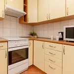 Bright & Cozy Apartments In The City Center By Noclegi Renters