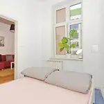 Urbannestgroup - Solec 20A