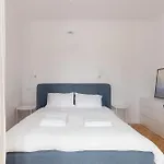 Designer Apartment In The Central Warsaw