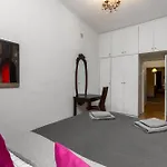 Close-Golden Apartments Warsaw - Huge Comfortable 4 Bedrooms Apartment - Old Town - Freta