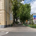 Elektoralna 12A - Colorful Apartment With Balcony By Noclegi Renters