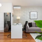 Apartments Waliców Mennica Residence by Renters