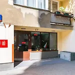 Navy Aesthetic Apartment With Balcony By Noclegi Renters