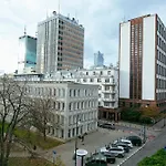 Wspolna 54A - Free Parking - Apartament Dla 6 Osob - 450 Metrow Od Dworca Centralnego I Zlotych Tarasow - Better Rental