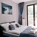 Airport Comfy Guest Home