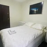 Airport Comfy Guest Home