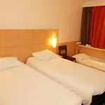 Ibis Warszawa Ostrobramska