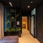Luxurious Unique Tower Apartment With City Skyline By Renters Prestige