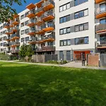 Symboliczna Apartment With Balcony & Parking Warsaw By Noclegi Renters