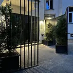 City Garage Apartment - Lwowska 9