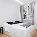 Stepinska Royal 2 Bedroom Apartment