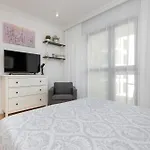 Metro Plocka Exquisite Apartments By Noclegi Renters