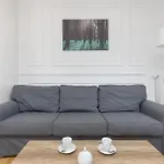 Metro Plocka Exquisite Apartments By Noclegi Renters
