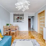 Welive - Center, E.Plater 55