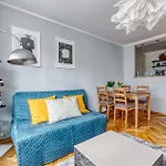 Welive - Center, E.Plater 55