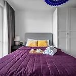 Wola Tower - 60M2, Balcony With City View, Parks Nearby - By Rentujemy