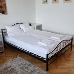 Like Home Flat B
