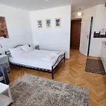 Like Home Flat B