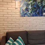 Be My Guest- Fontany Luxury Apartment Metro Wi-Fi Free Parking Zone