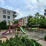 Wincentego Park Apartment By Renters