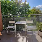 Green District 2Br Airconditioned P