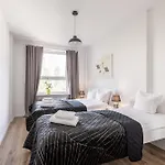 Golden Apartments Warsaw - Big And Bright Stylish Apartments - City Center - Pereca