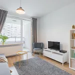 Golden Apartments Warsaw - Big And Bright Stylish Apartments - City Center - Pereca