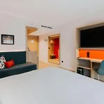 Hampton By Hilton Warsaw Reduta