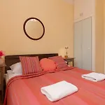 Warsaw New Town Square Apartment For 5 Guests By Noclegi Renters
