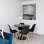 Grzybowska Blue City Centre Apartment