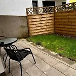 Apartment Wola Z Ogrodkiem