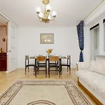 Vintage Apartment Sengera Cichego With 3 Bedrooms By Noclegi Renters