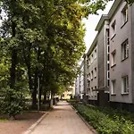 Walnut Delight Apartment A Stare Miasto
