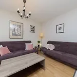 Sugar Plum Apartment Bielany