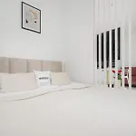 Air-Conditioned Studio With Balcony By Noclegi Renters