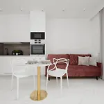 Air-Conditioned Studio With Balcony By Noclegi Renters