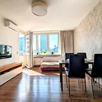 2-Rm. Skyline View. Center.