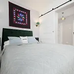 Schillera Apartments Warsaw By Noclegi Renters