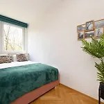 Powisle Solec City Centre! Private Parking