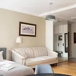 Piekna Grey Studio