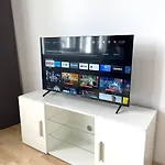 Stylish Apartment In The Centre -By Hik Apartments