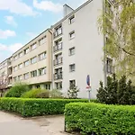 Solec By The River Apartment