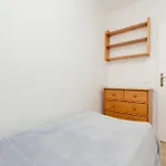 Spacious Fabryczna Apartment Near Warsaw City Centre By Noclegi Renters