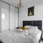 Rydygiera Apartments - For 4P, View, Balcony, Shopping Mall Nearby - By Rentujemy