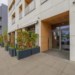 Apartment With Balcony In The Wola District Of Warsaw By Noclegi Renters